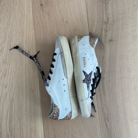 NEW IN BOX GOLDEN GOOSE SNEAKERS SIZE 38! PRICE IS FIRM!!!! - Picture 13 of 15